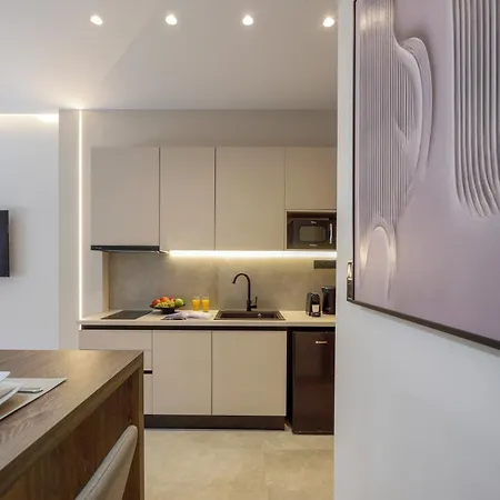 Loena Luxury Szaloniki