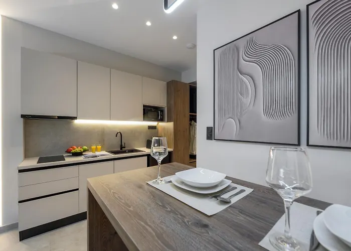 Loena Luxury Салоники