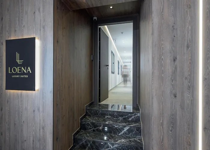 Loena Luxury Salonic