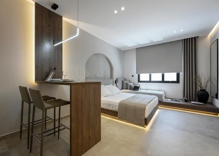 Loena Luxury * Salonic