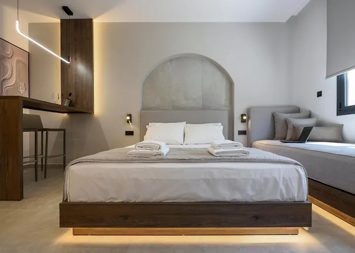 Loena Luxury Salonic