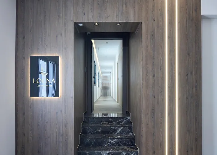 Loena Luxury * Salonic