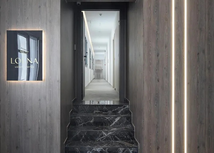 Loena Luxury * Salonic